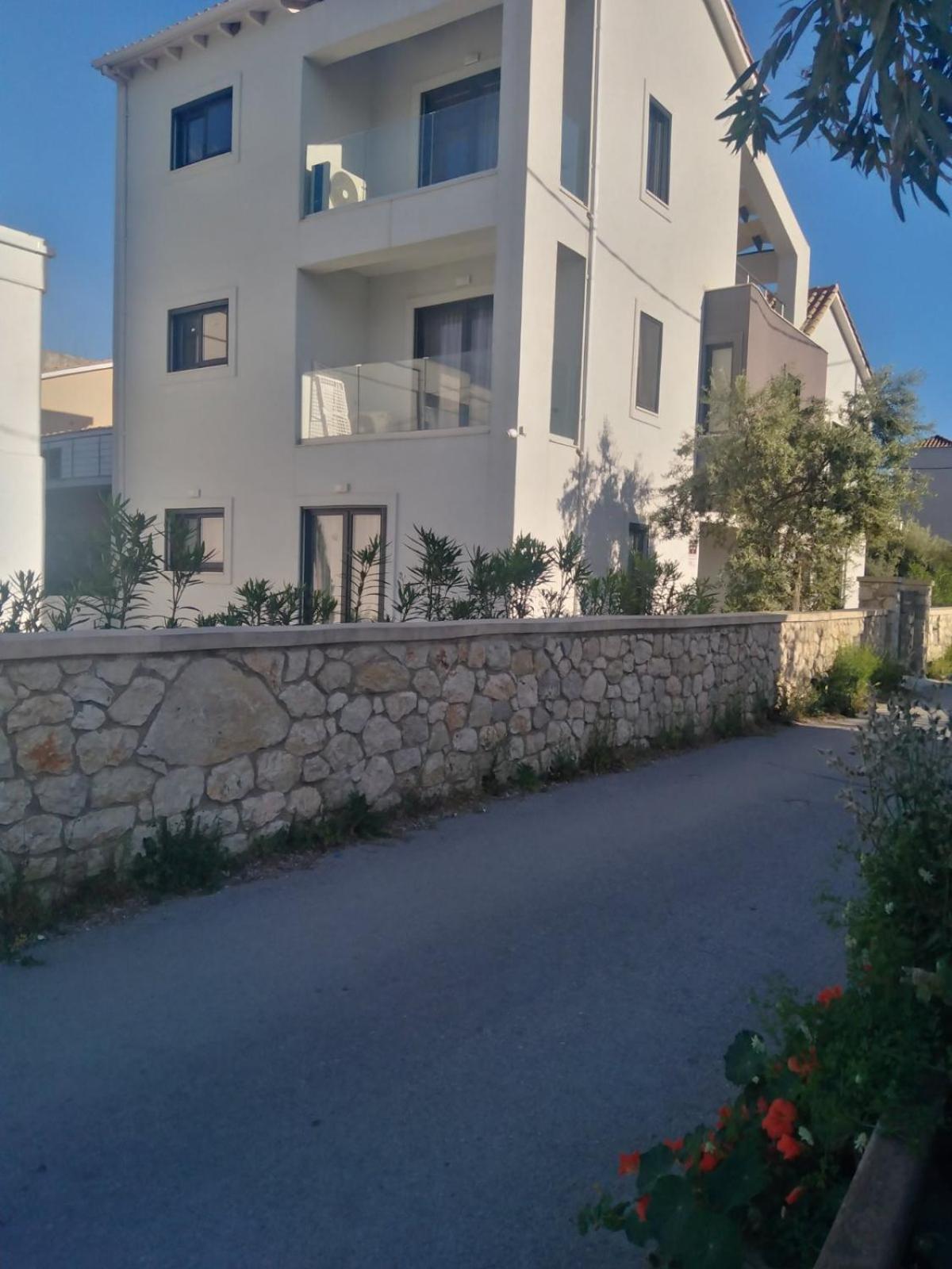 Villa Don Kostangelo นิเกียนา ภายนอก รูปภาพ